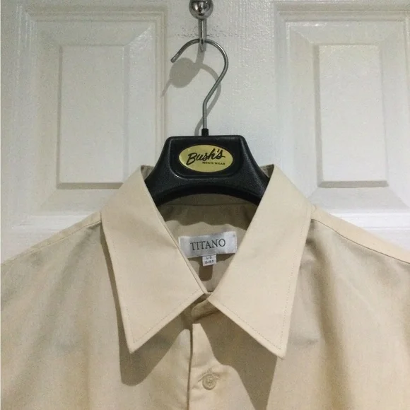 Titano Men's Classic Light Tan Formal Dress Shirt - Picture 4 of 6